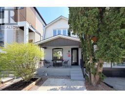 787 SAMMON AVENUE, Toronto, Ontario