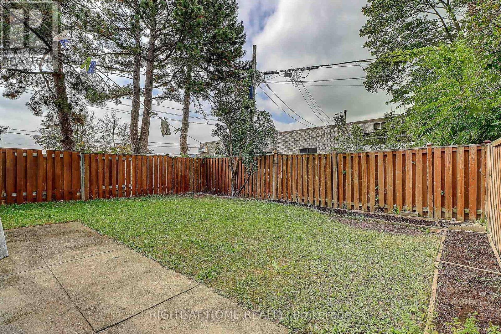 409 - 8 Crescent Town Road, Toronto, Ontario  M4C 5L3 - Photo 38 - E13119648