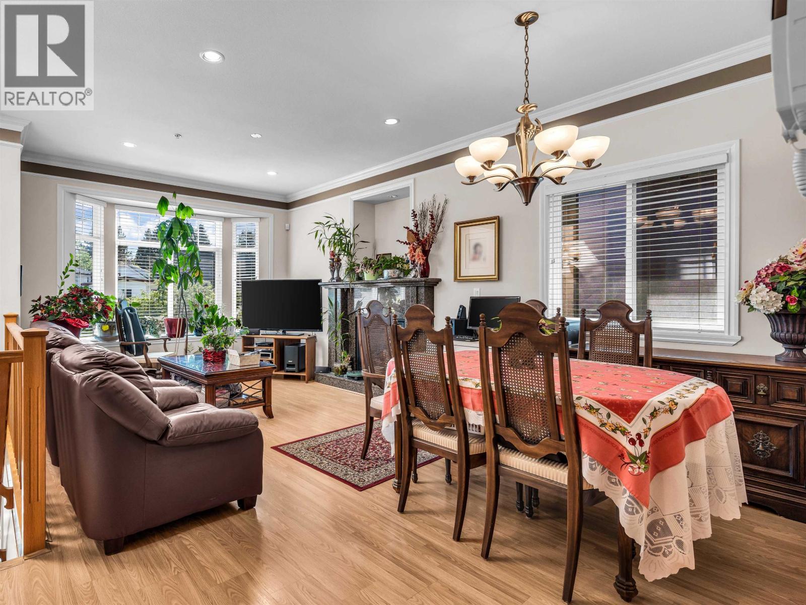 3021 E 29th Avenue, Vancouver, British Columbia  V5R 1V9 - Photo 2 - R3122070