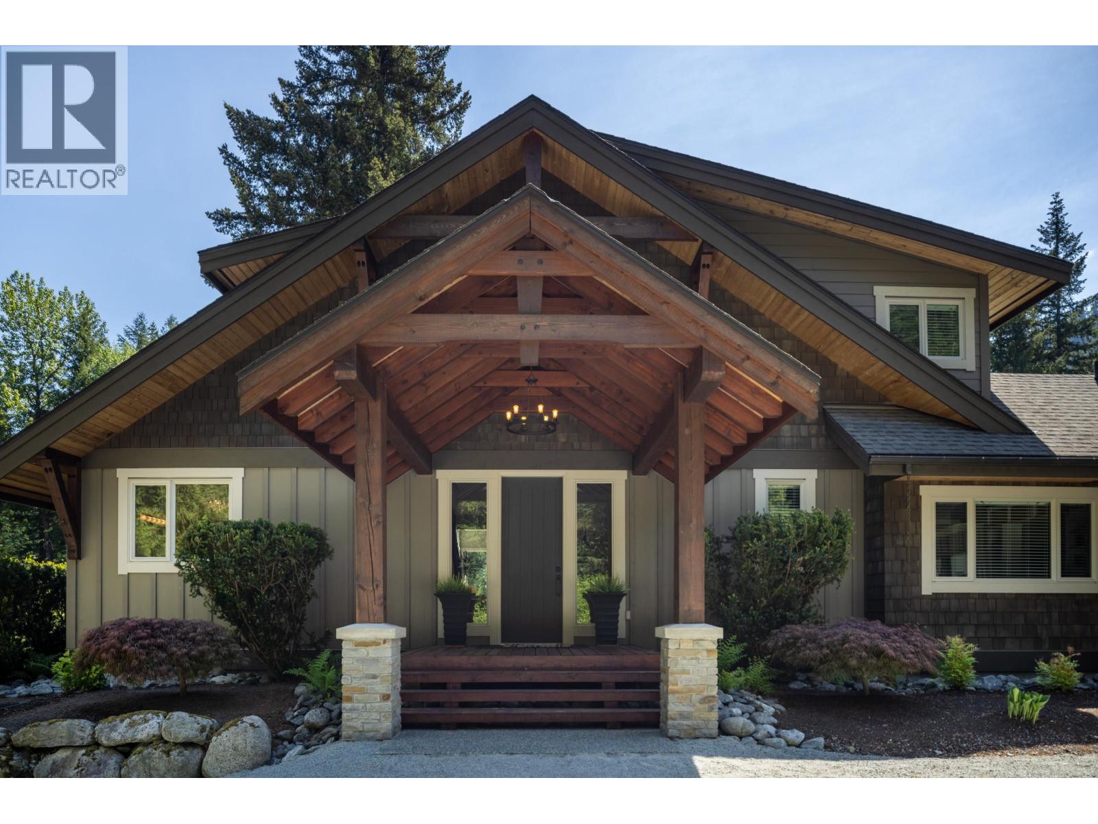 1044 Cedar Grove Lane, Pemberton, British Columbia  V0N 2L2 - Photo 3 - R3122974