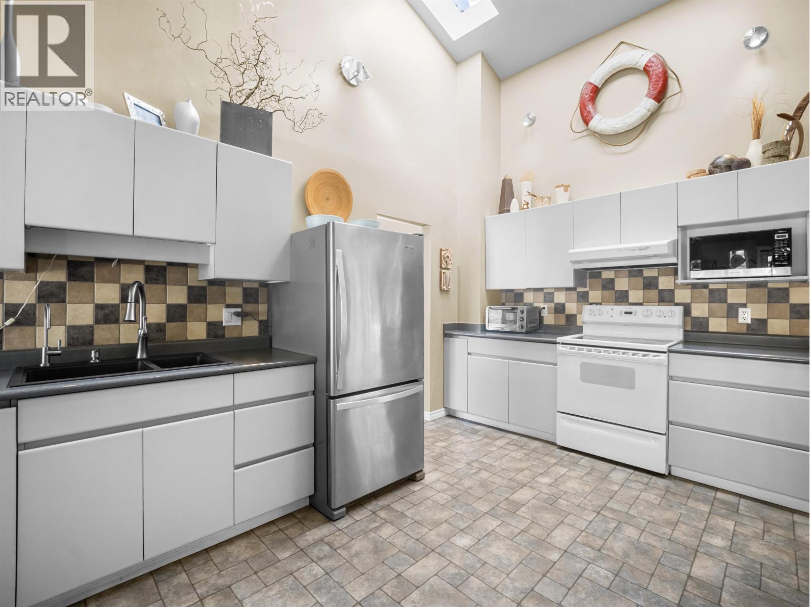 1140 W 20th Street, North Vancouver, British Columbia  V7P 2B7 - Photo 9 - R3122988