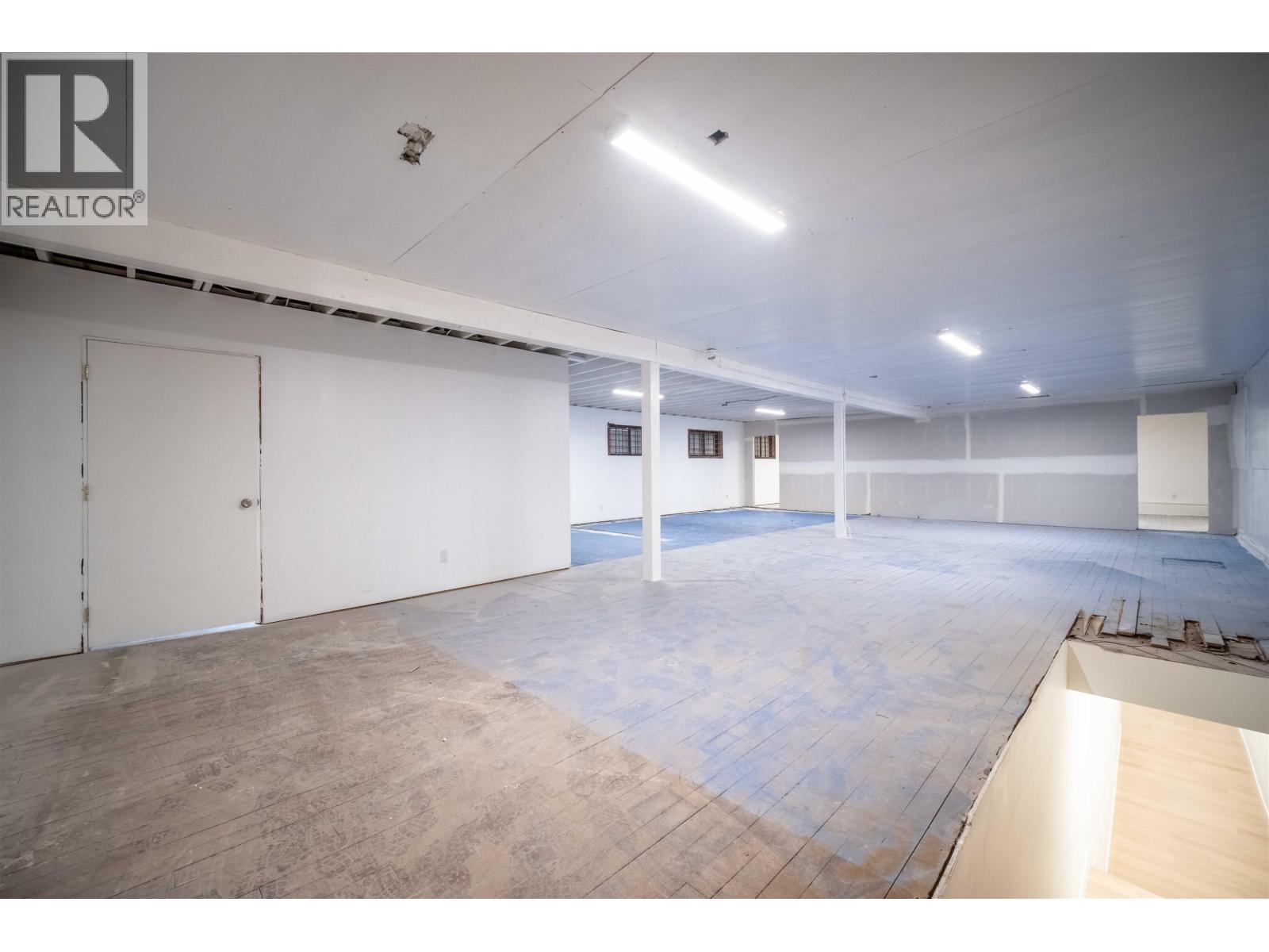 2nd Floor 22344 Lougheed Highway, Maple Ridge, British Columbia  V2X 2T4 - Photo 4 - C8078719