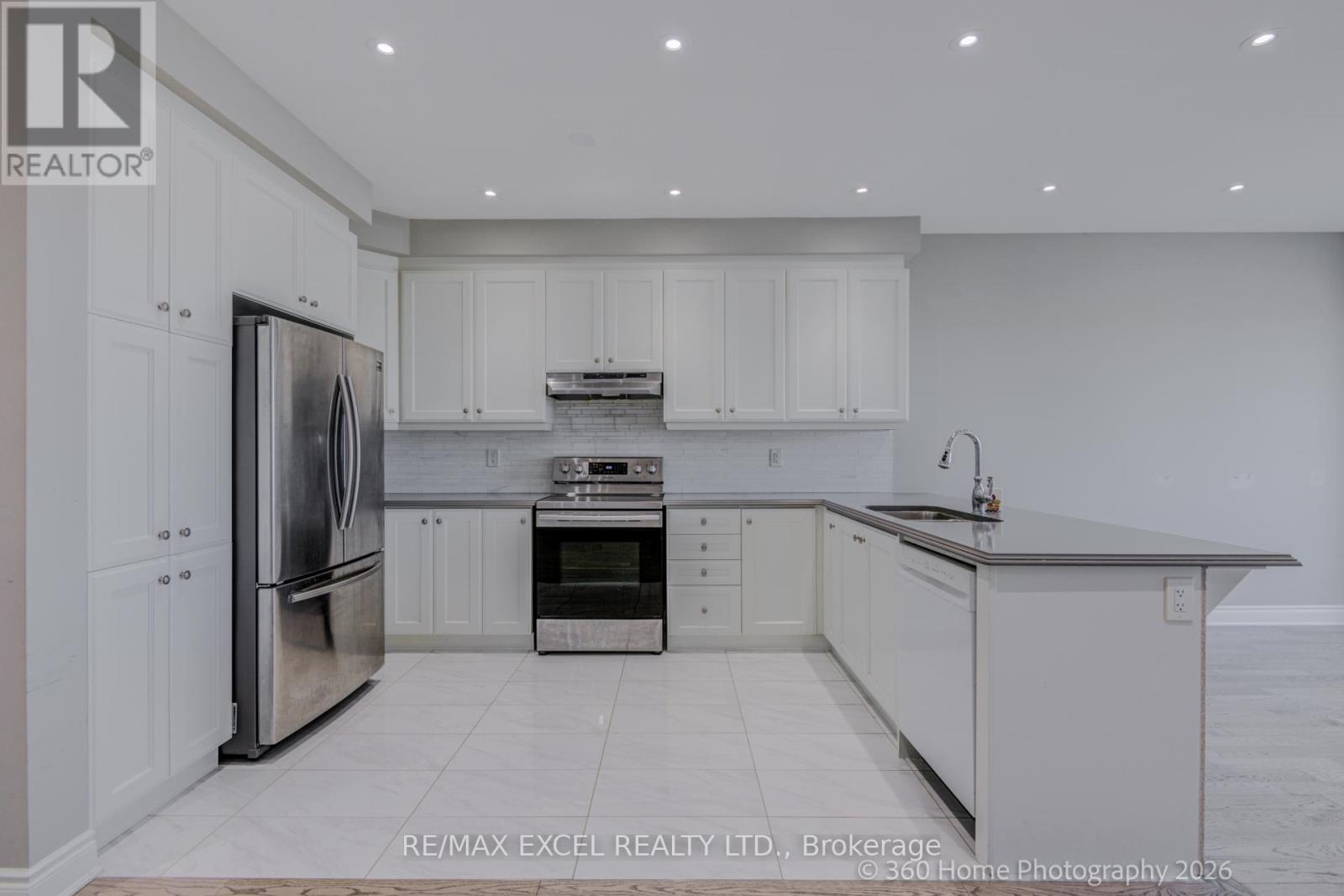94 Hartney Drive, Richmond Hill, Ontario  L4S 0K6 - Photo 13 - N13119650