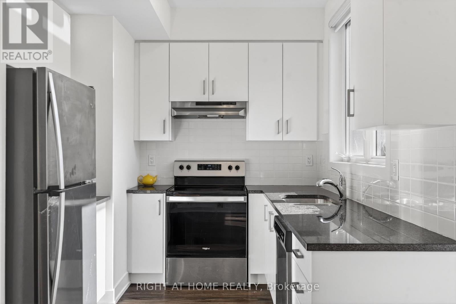 1 - 12860 Yonge Street, Richmond Hill, Ontario  L4E 1J4 - Photo 13 - N13119666