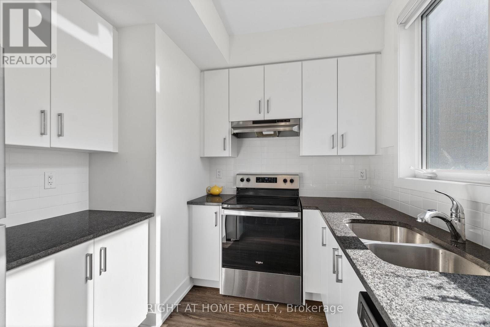 1 - 12860 Yonge Street, Richmond Hill, Ontario  L4E 1J4 - Photo 15 - N13119666