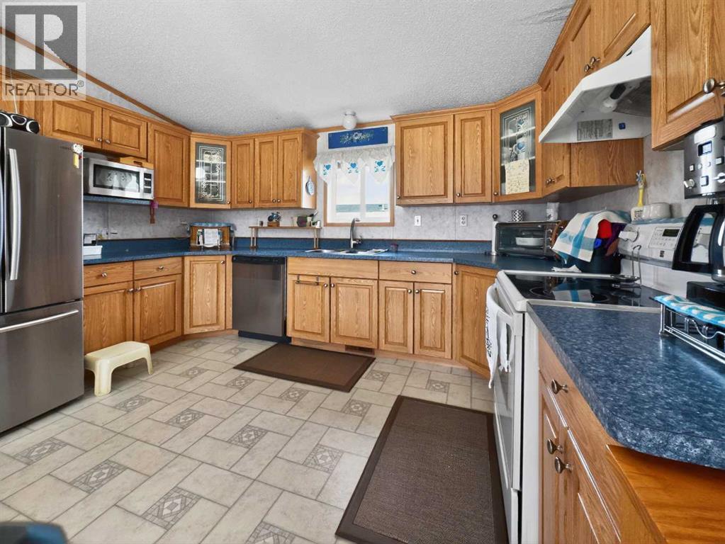 10202 Homestead Way, La Crete, Alberta  T0H 2H0 - Photo 2 - A2310254