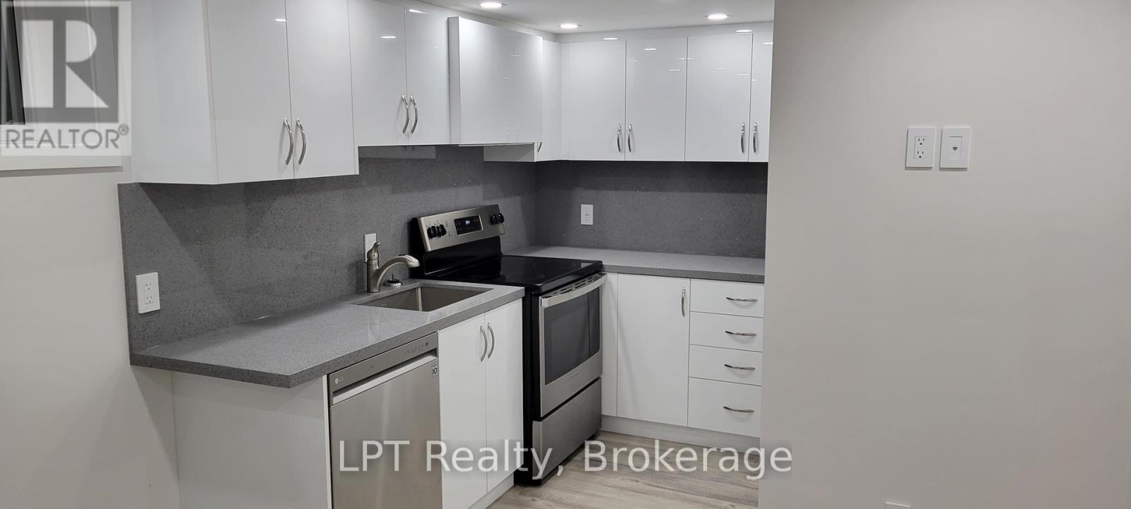 474 Phillip Murray Avenue, Oshawa, Ontario  L1J 1H5 - Photo 18 - E13090004