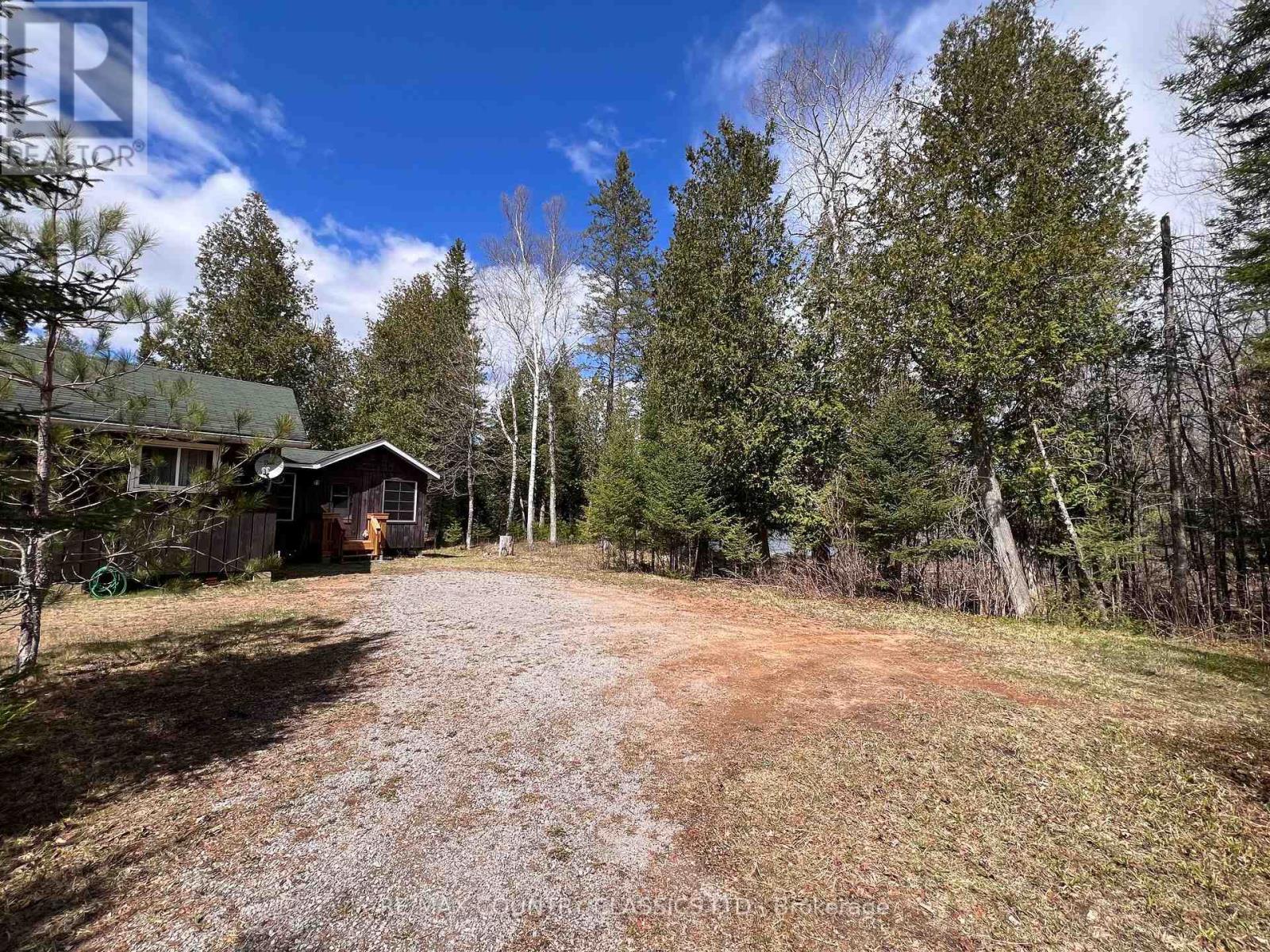 179 Lalonde Lane, Greater Madawaska, Ontario  K0J 2R0 - Photo 2 - X12561948