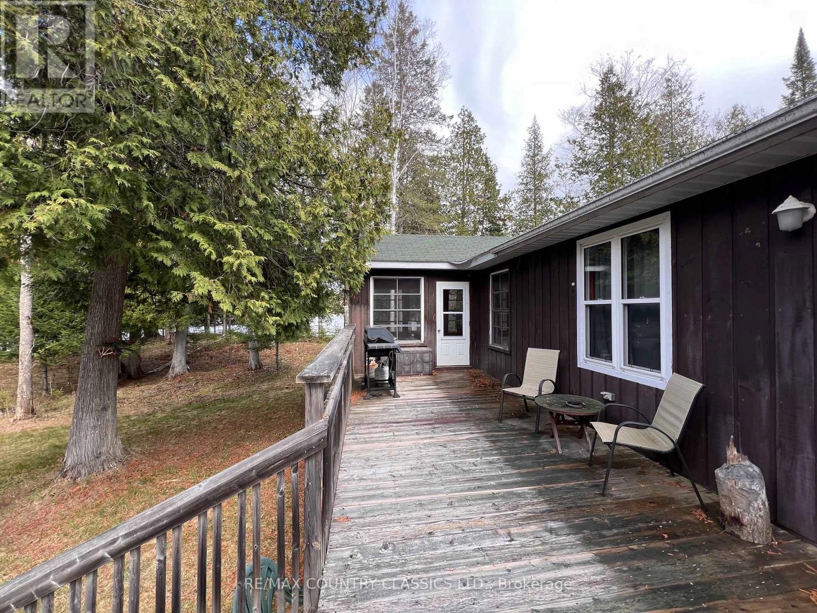179 Lalonde Lane, Greater Madawaska, Ontario  K0J 2R0 - Photo 4 - X12561948