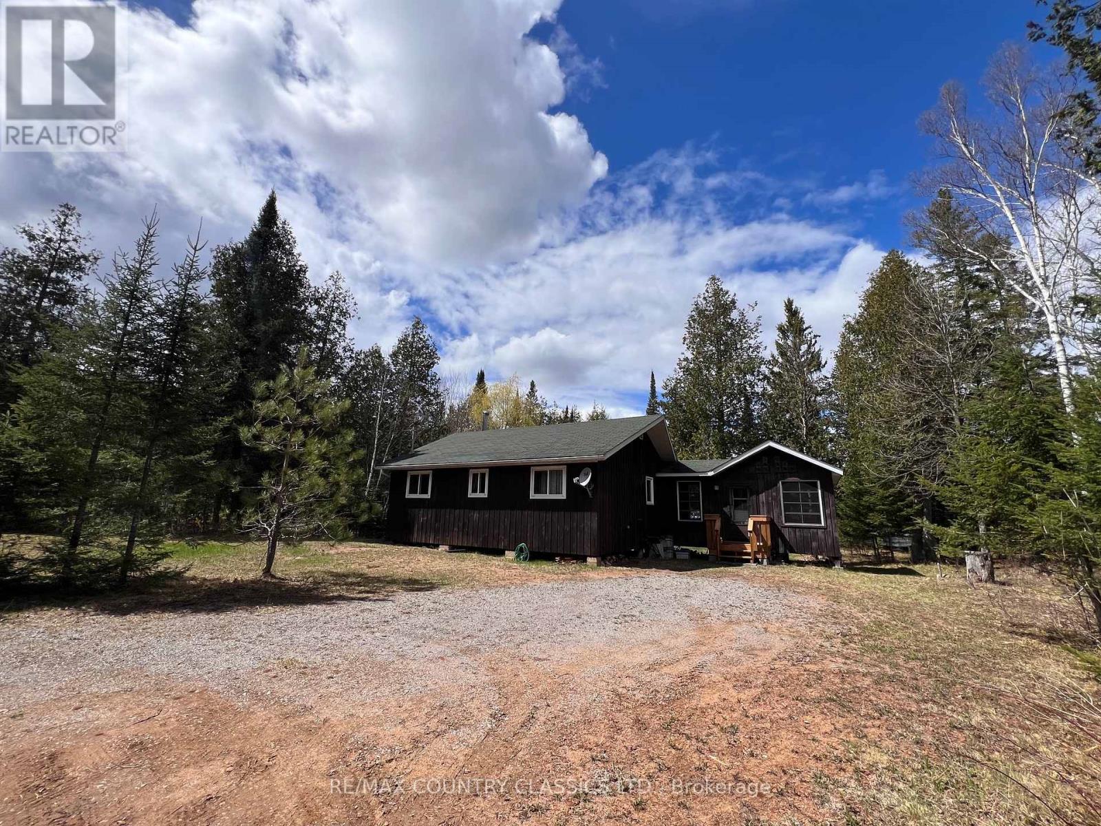 179 Lalonde Lane, Greater Madawaska, Ontario  K0J 2R0 - Photo 6 - X12561948