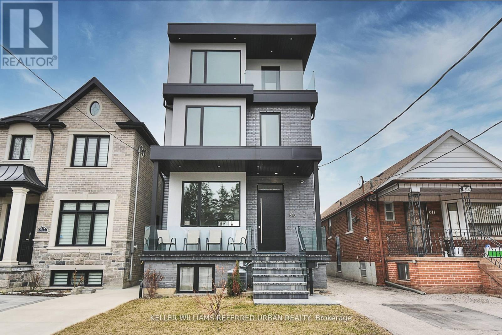 613 Harvie Avenue, Toronto, Ontario  M6E 4M4 - Photo 1 - W13119664