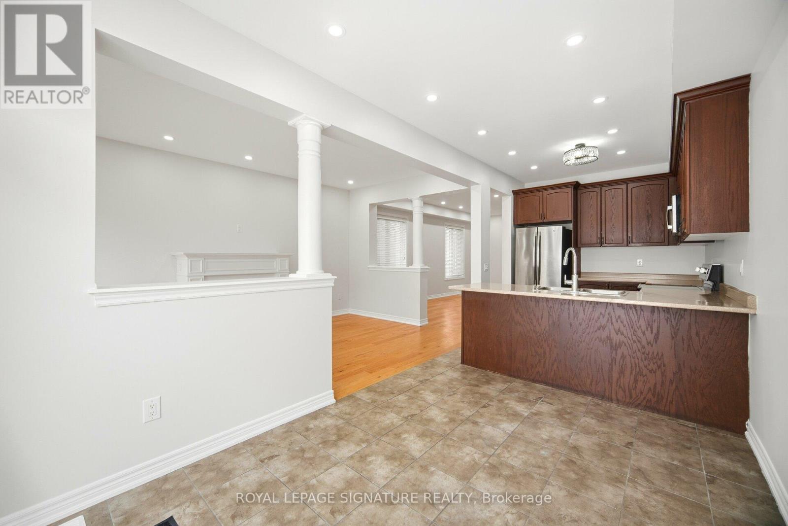 44 Rangemore Road, Brampton, Ontario  L7A 4V8 - Photo 9 - W13119688