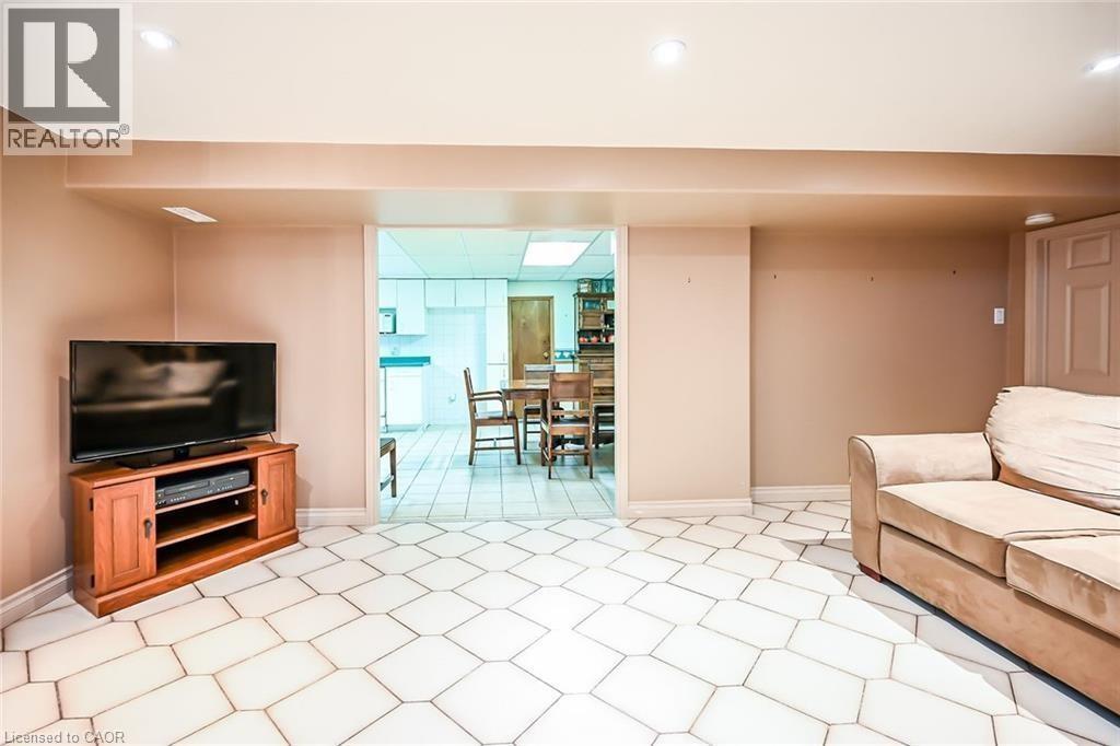 132 Howe Avenue Unit# B, Hamilton, Ontario L9A 1X6 - Photo 6 - 40829747