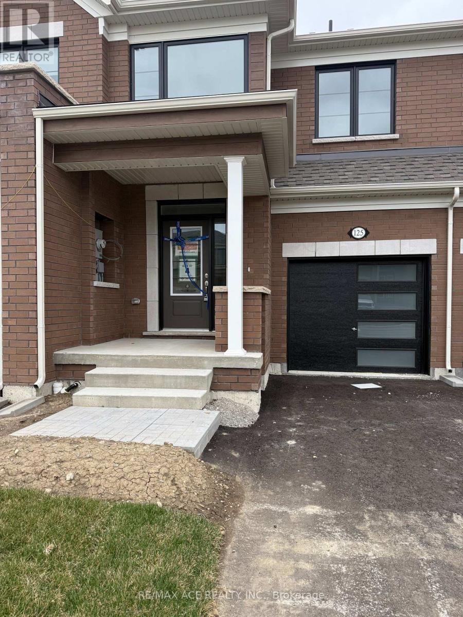 125 SANDERSON DRIVE, Kawartha Lakes, Ontario