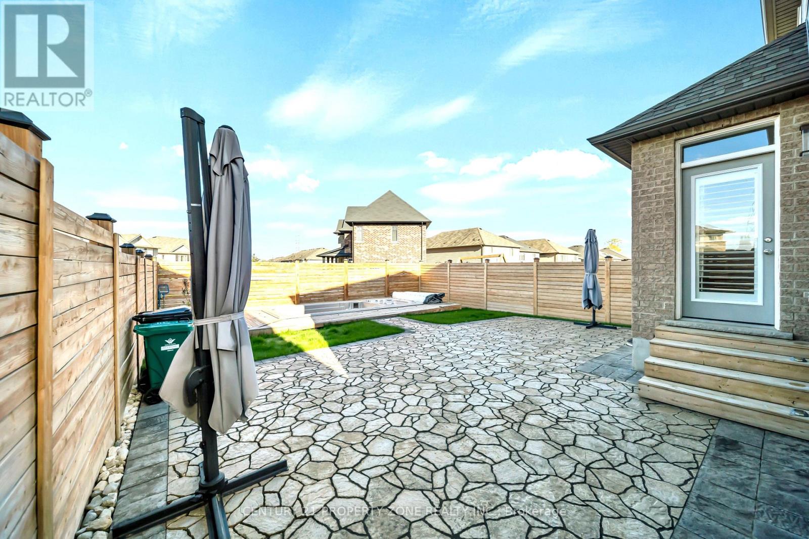 130 Elmbank Trail, Kitchener, Ontario  N2R 0H2 - Photo 30 - X13119682