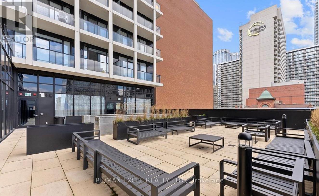 1706 - 20 Edward Street, Toronto, Ontario  M5G 0C5 - Photo 16 - C13087380