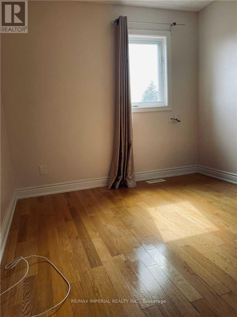 Upper - 5295 Thornwood Drive, Mississauga, Ontario  L4Z 3J3 - Photo 12 - W13112494