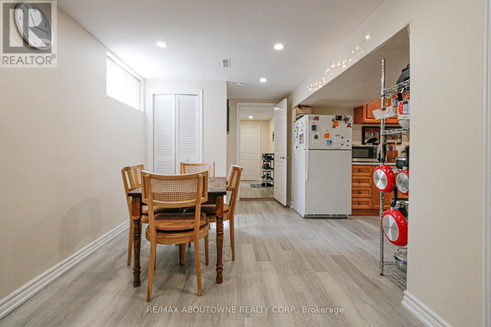 3302 Cardross Road, Mississauga, Ontario  L4X 2N2 - Photo 29 - W13117408