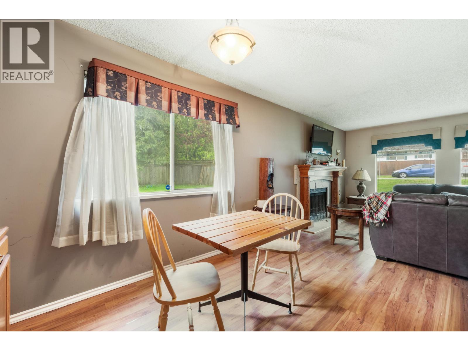 22136 River Bend, Maple Ridge, British Columbia  V2X 9G3 - Photo 6 - R3115677