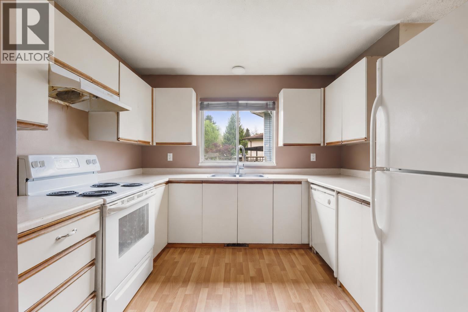 22136 River Bend, Maple Ridge, British Columbia  V2X 9G3 - Photo 8 - R3115677