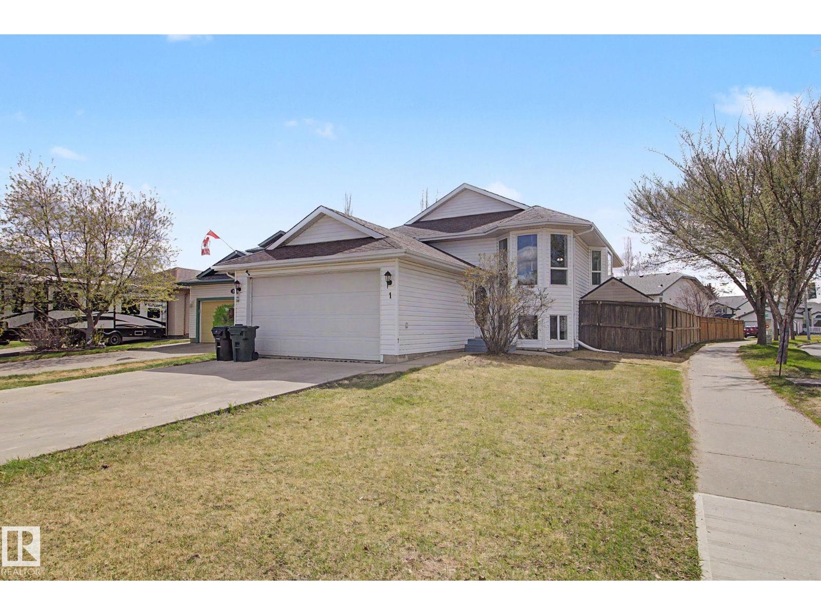 1 DEER PARK RD, spruce grove, Alberta