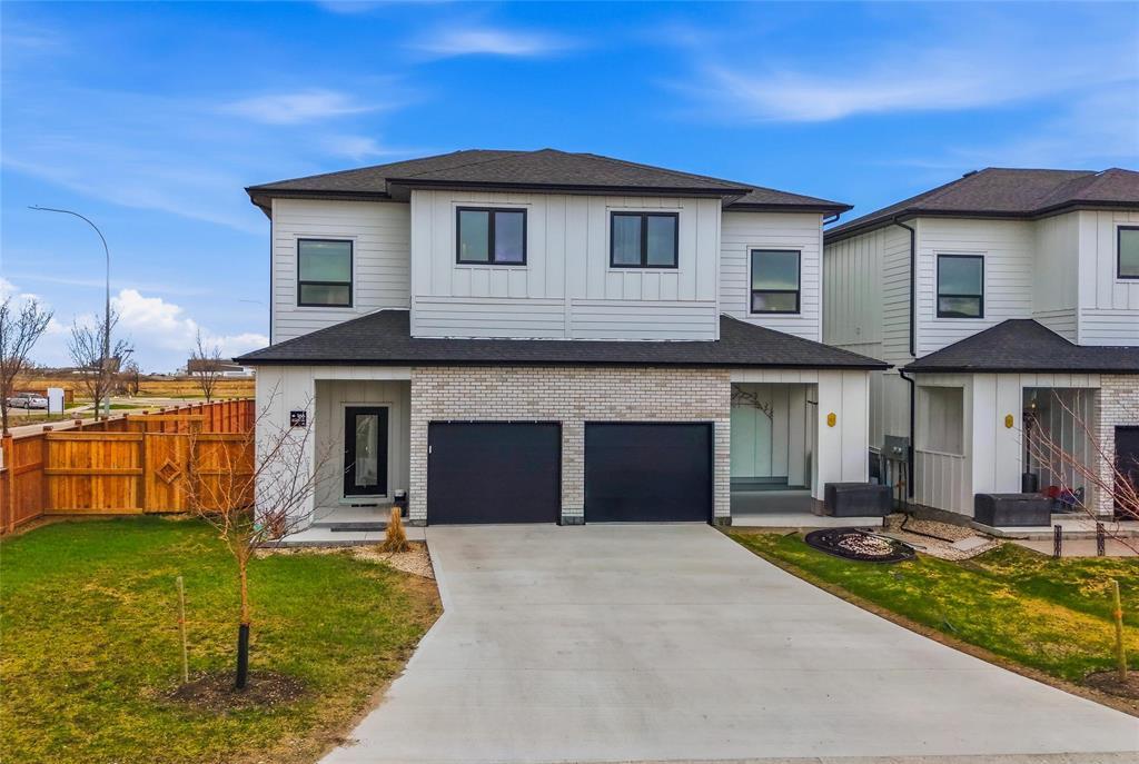 166 Romance Lane, Winnipeg, Manitoba  R2C 5S2 - Photo 0 - 202610131