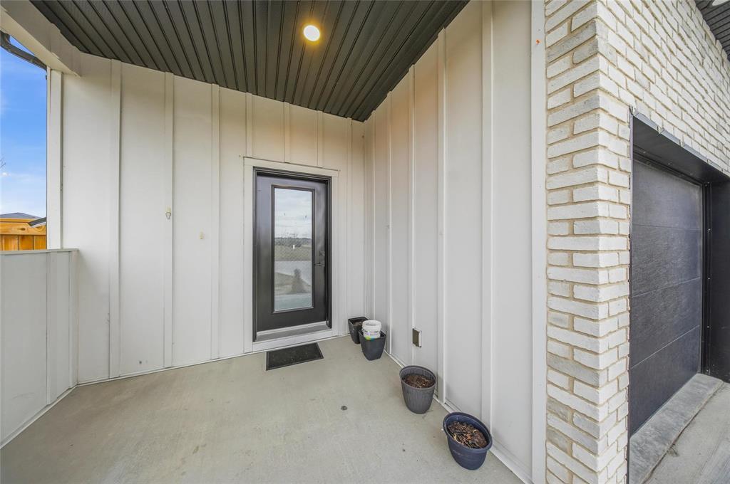 166 Romance Lane, Winnipeg, Manitoba  R2C 5S2 - Photo 2 - 202610131