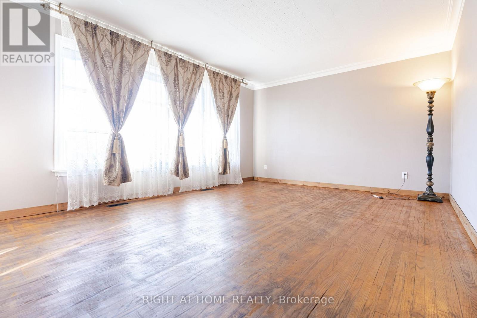 18200 Leslie Street, East Gwillimbury, Ontario  L9N 0M5 - Photo 4 - N13108434