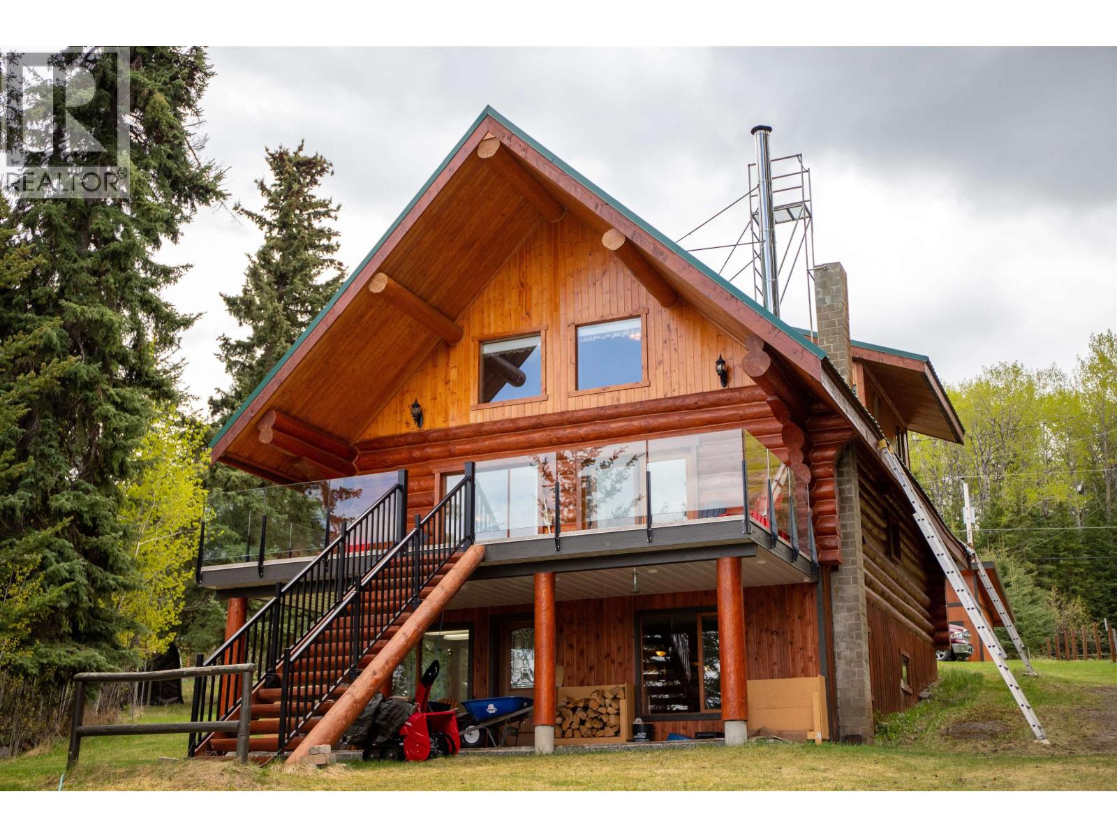 7145 Lincoln Drive, Bridge Lake, British Columbia  V0K 1X1 - Photo 1 - R3122883