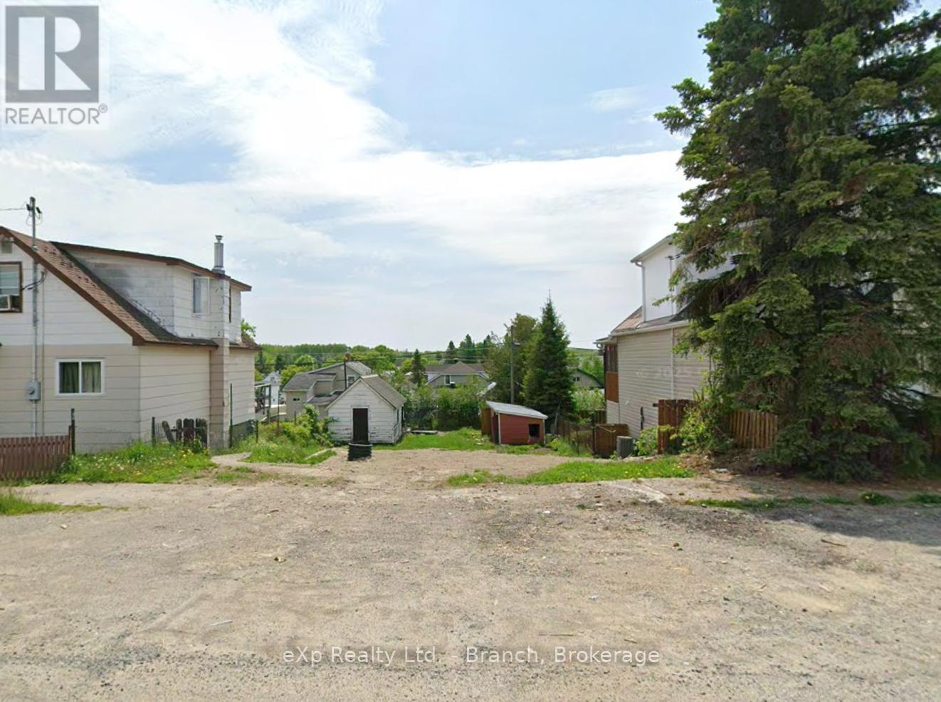 17 MCKELVIE AVENUE, Kirkland Lake, Ontario