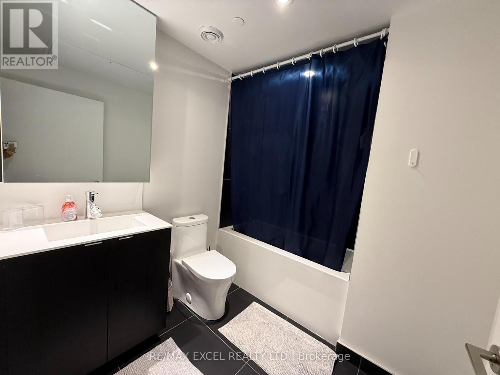 1706 - 20 Edward Street, Toronto, Ontario  M5G 0C5 - Photo 5 - C13087380
