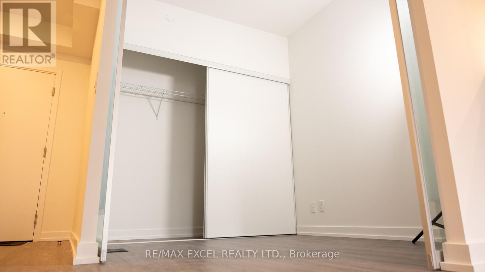 1706 - 20 Edward Street, Toronto, Ontario  M5G 0C5 - Photo 7 - C13087380