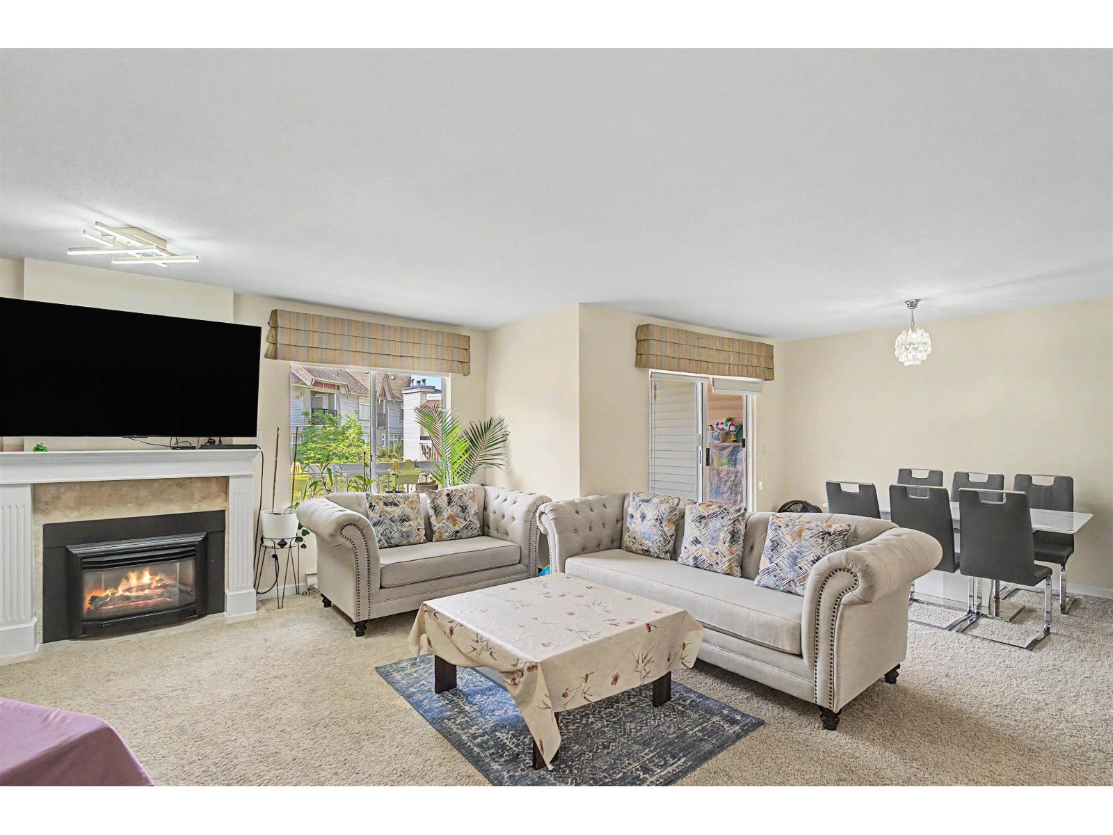 315 9299 121 Street, Surrey, British Columbia  V3V 7X8 - Photo 1 - R3122268