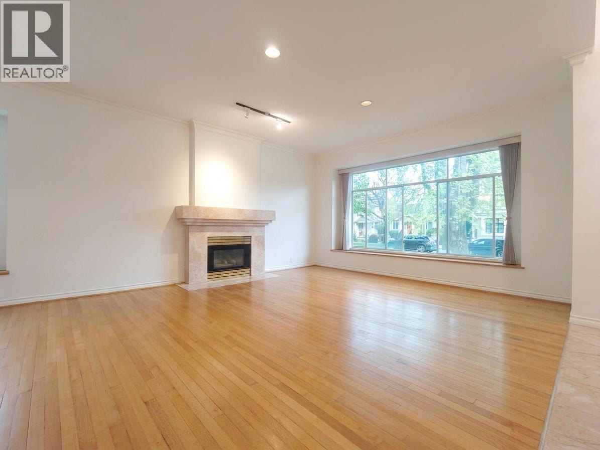 123 E 45th Avenue, Vancouver, British Columbia V5W 1W8 - Photo 3 - R3122362