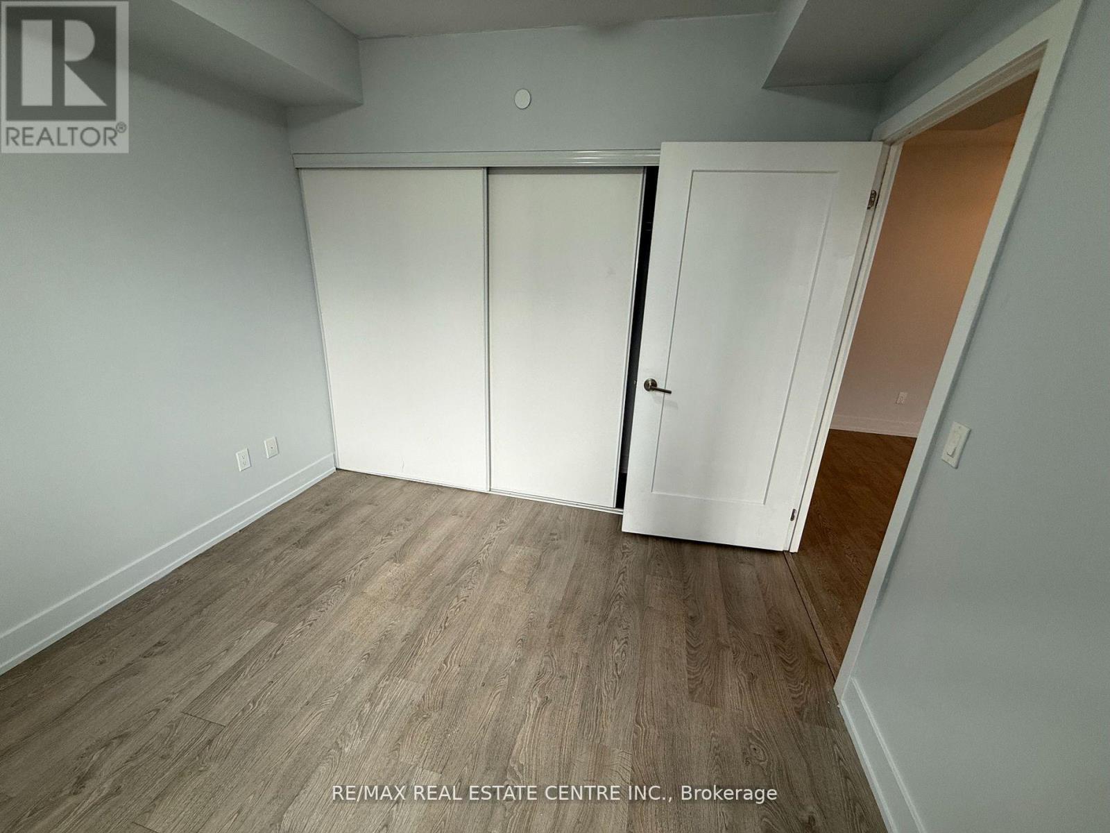 1213 - 2250 Simcoe Street, Oshawa, Ontario  L1L 0B7 - Photo 8 - E13119782