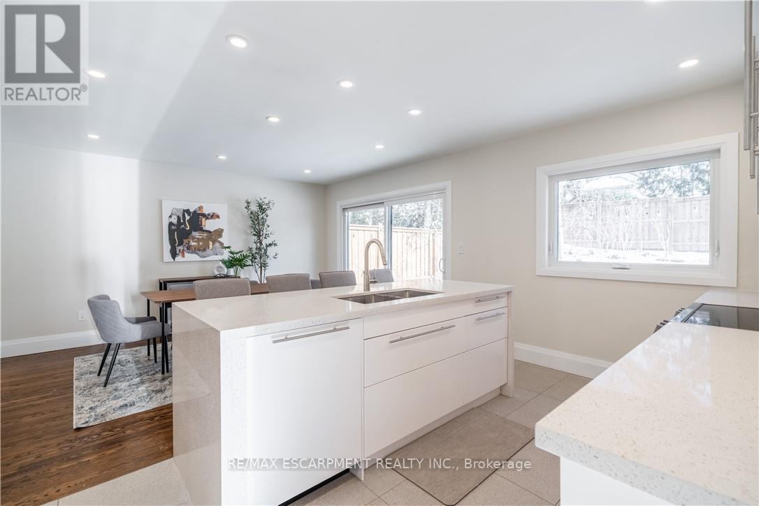 7 Glenmorris Drive, Hamilton, Ontario  L9H 1S5 - Photo 21 - X13006112
