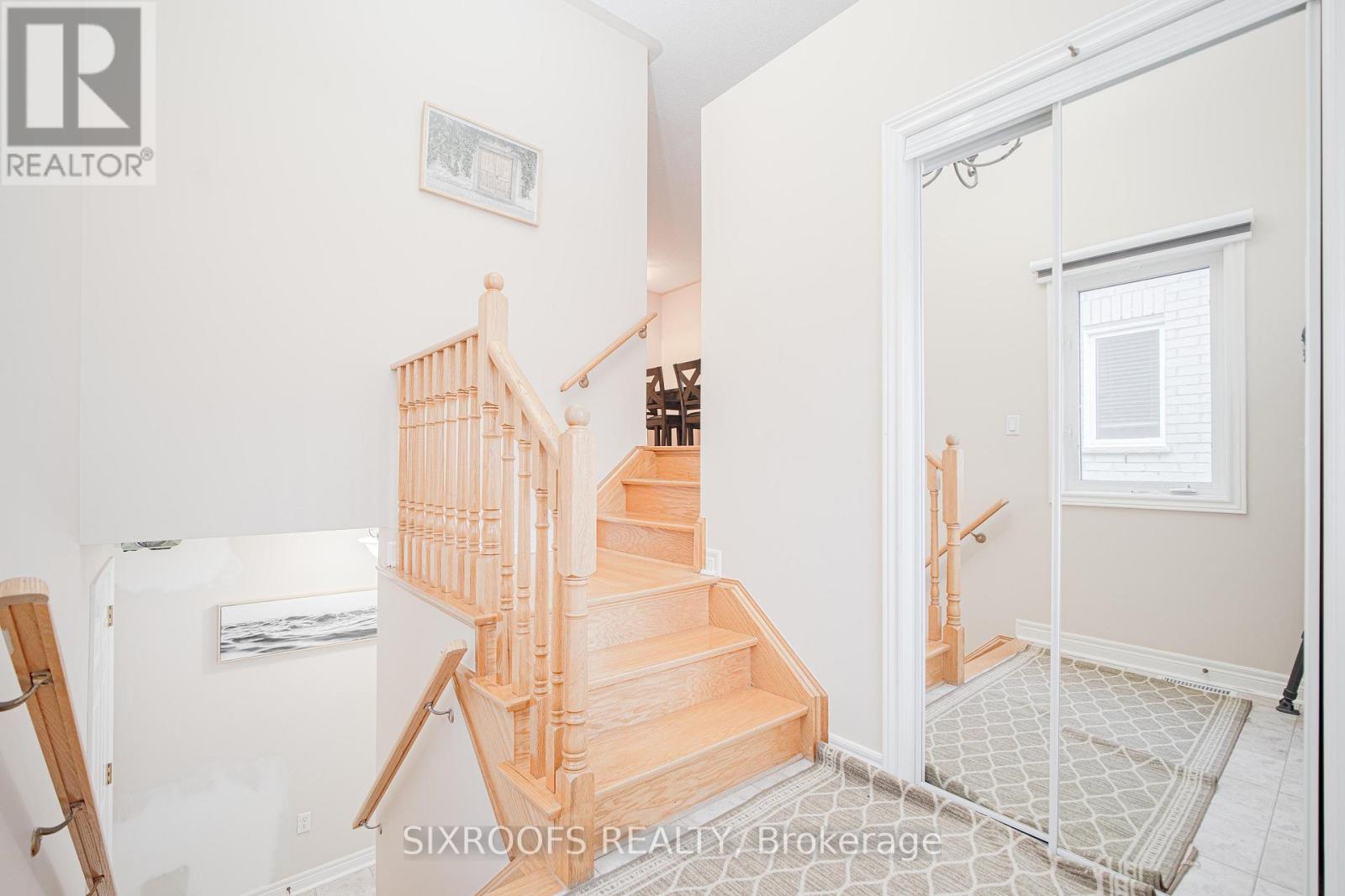 Upper - 23 San Vito Drive, Vaughan, Ontario  L4H 2S9 - Photo 10 - N13119706