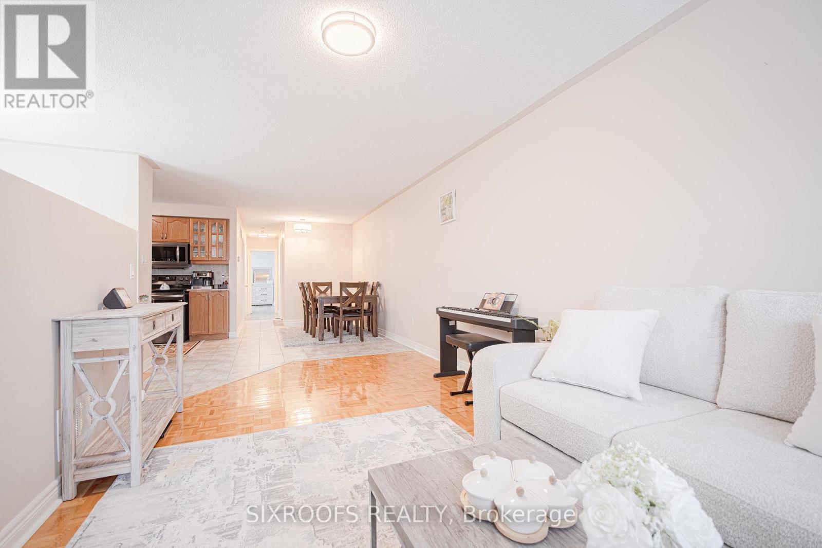 Upper - 23 San Vito Drive, Vaughan, Ontario  L4H 2S9 - Photo 3 - N13119706