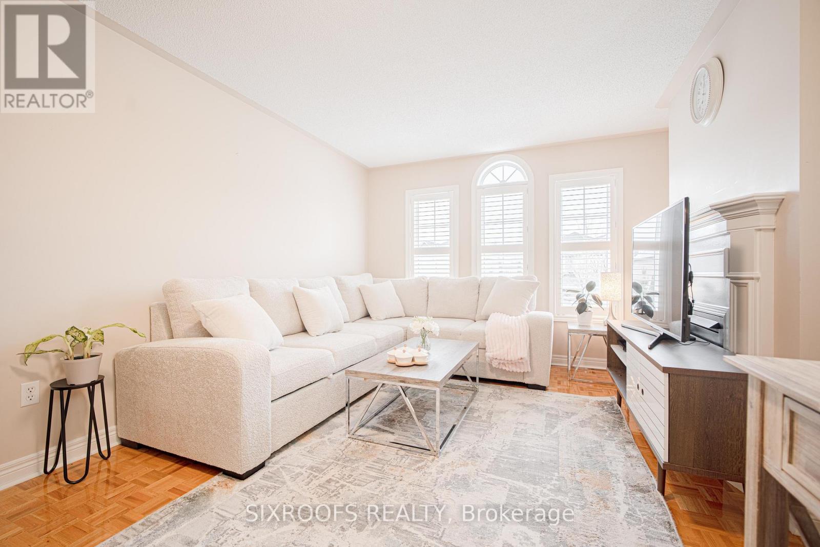 Upper - 23 San Vito Drive, Vaughan, Ontario  L4H 2S9 - Photo 4 - N13119706