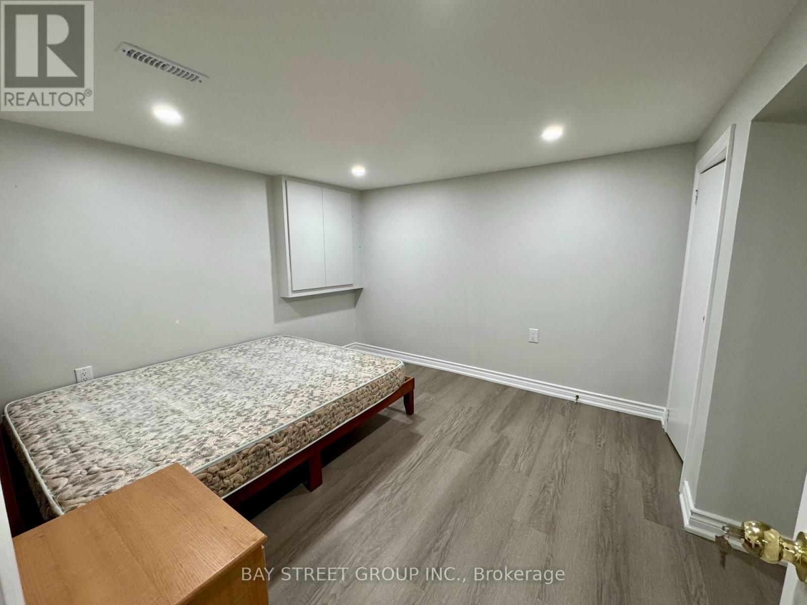 11 Cardiff Road, Markham, Ontario  L3R 7G2 - Photo 12 - N13119716