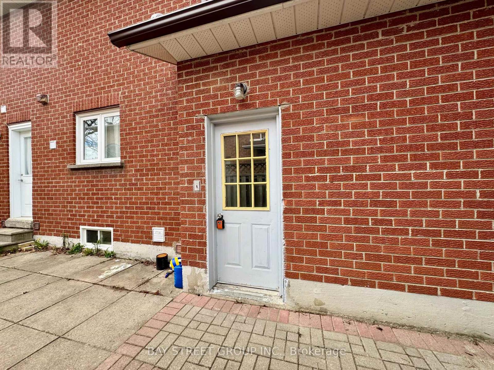 11 Cardiff Road, Markham, Ontario  L3R 7G2 - Photo 2 - N13119716