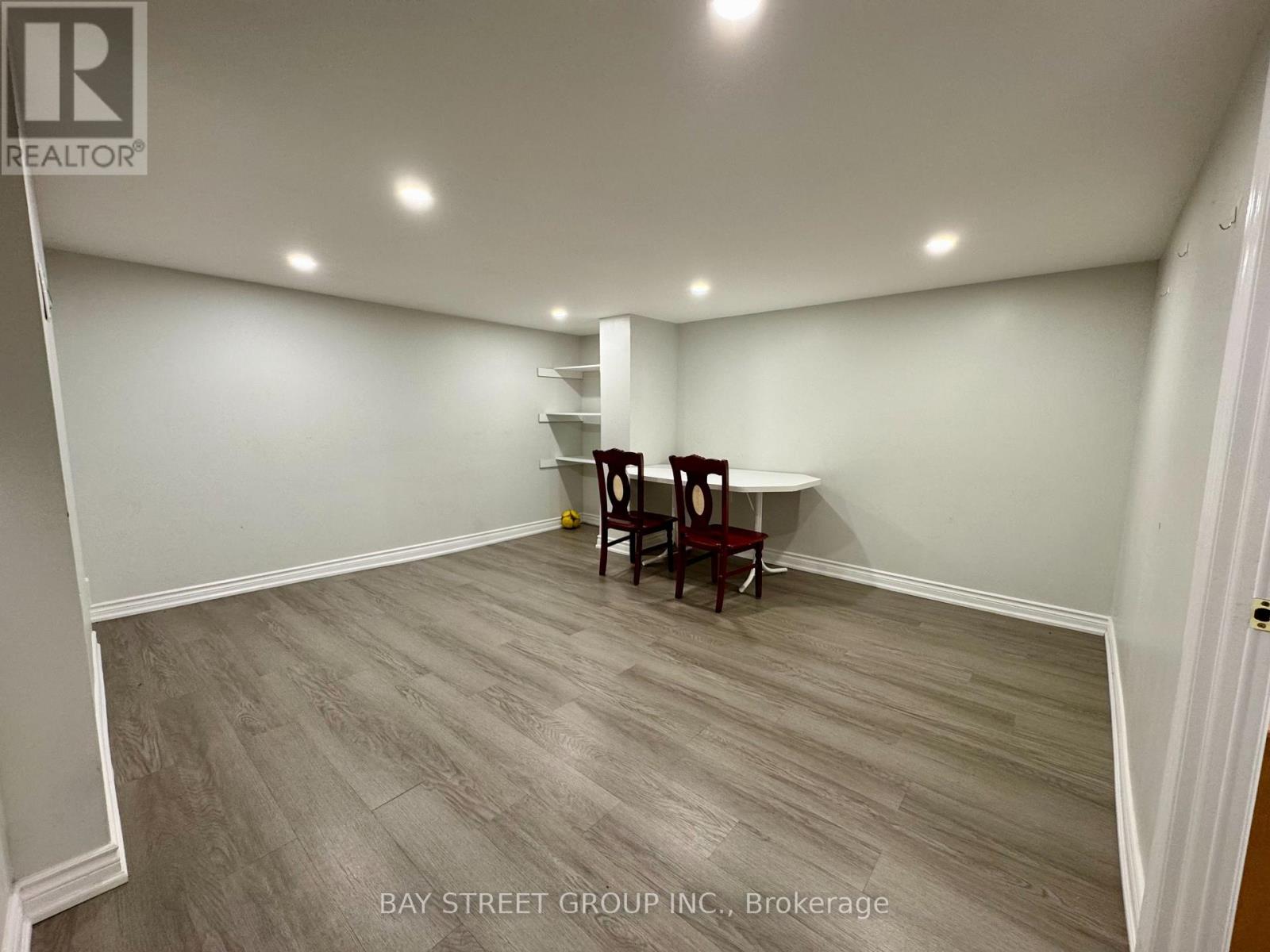 11 Cardiff Road, Markham, Ontario  L3R 7G2 - Photo 6 - N13119716