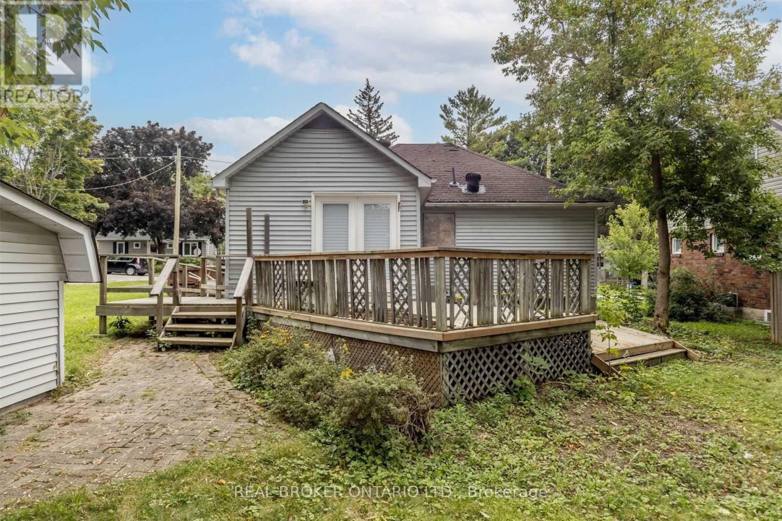 156 Clapperton Street, Barrie (Wellington), Ontario  L4M 3G4 - Photo 25 - S13119752