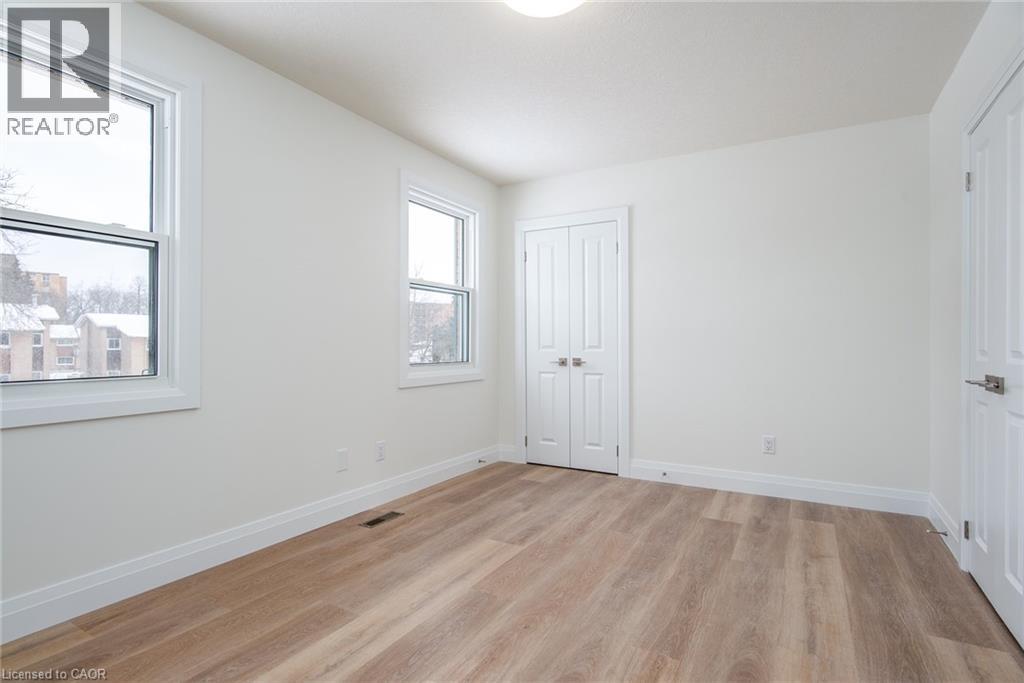 27 Queenston Drive, Kitchener, Ontario  N2B 2T8 - Photo 20 - 40816751