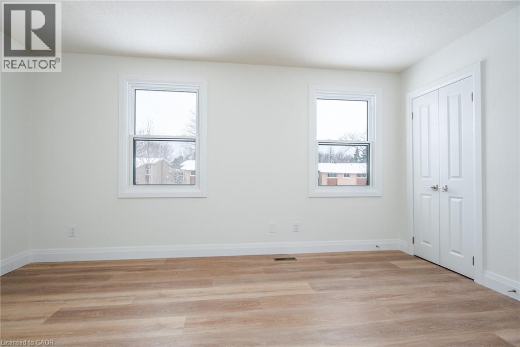 27 Queenston Drive, Kitchener, Ontario  N2B 2T8 - Photo 18 - 40816751