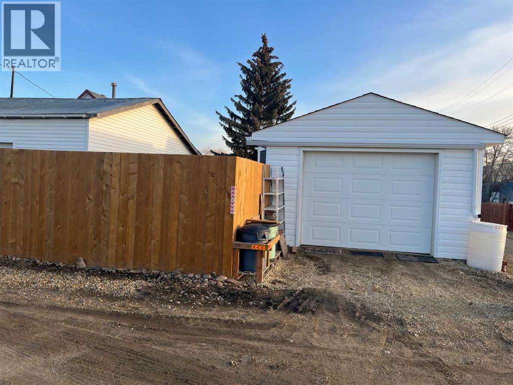16 Main Street, Edberg, Alberta  T0B 1J0 - Photo 23 - A2310711