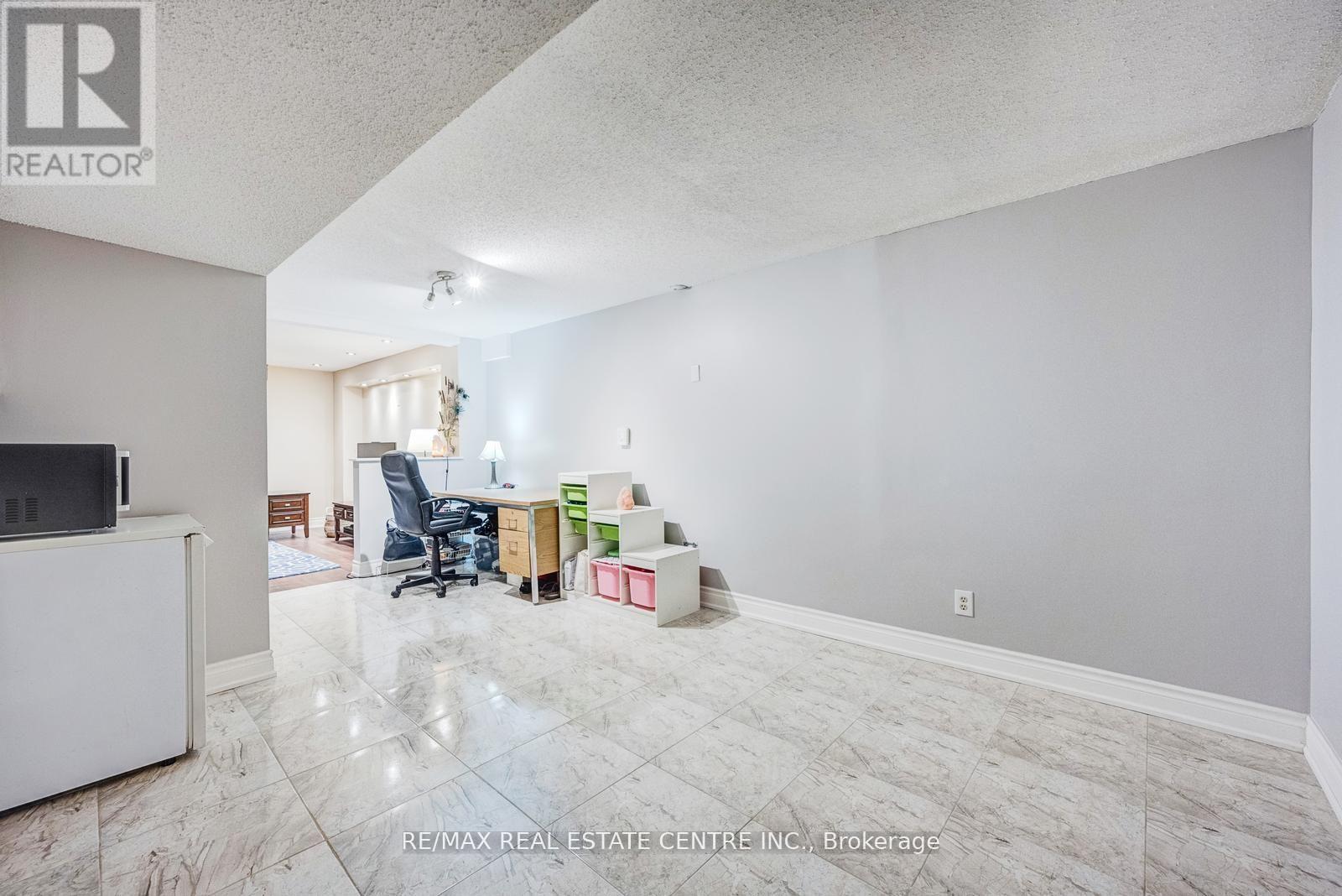 5580 Millbrook Lane, Mississauga, Ontario  L5M 3X9 - Photo 39 - W13119758