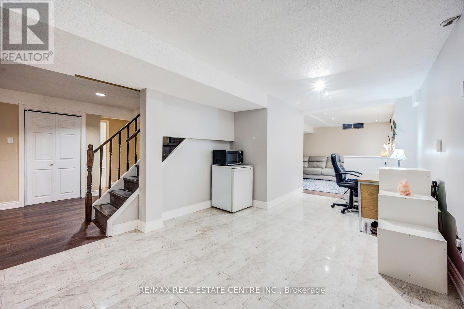 5580 Millbrook Lane, Mississauga, Ontario  L5M 3X9 - Photo 40 - W13119758