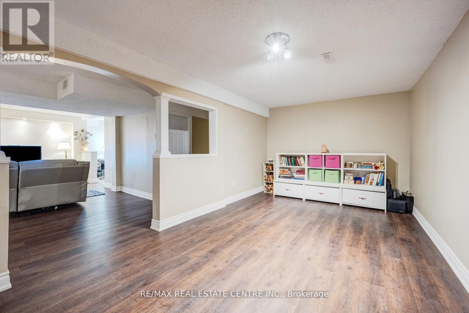 5580 Millbrook Lane, Mississauga, Ontario  L5M 3X9 - Photo 43 - W13119758