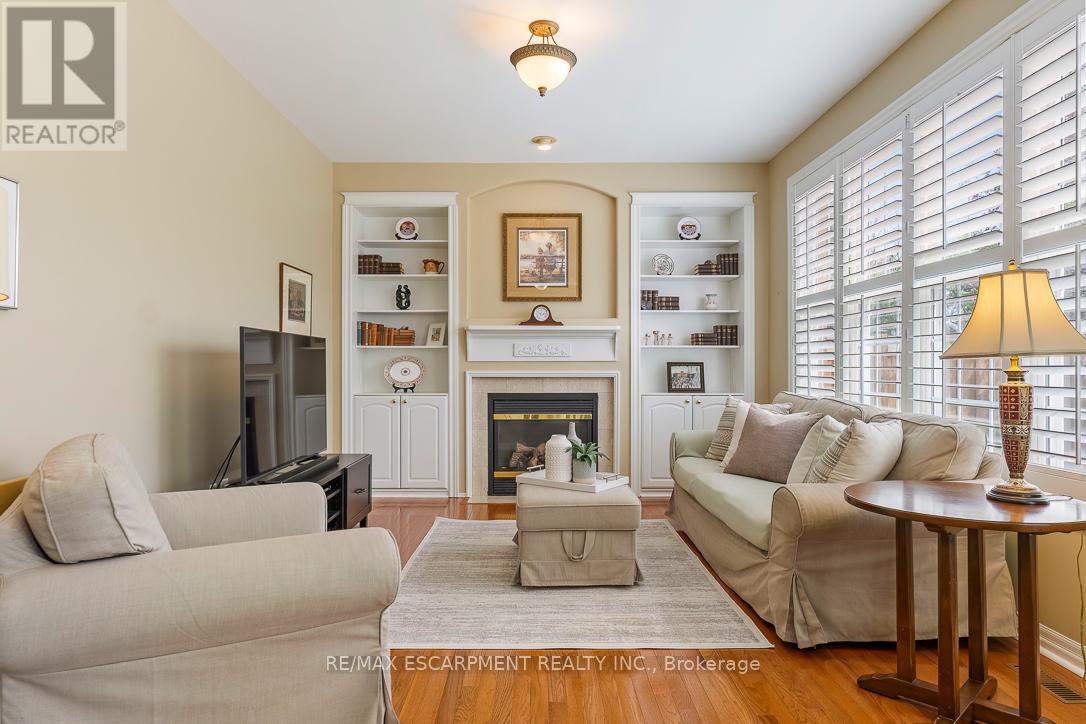 2464 Pebblestone Court, Oakville, Ontario  L6M 4C4 - Photo 16 - W13119764